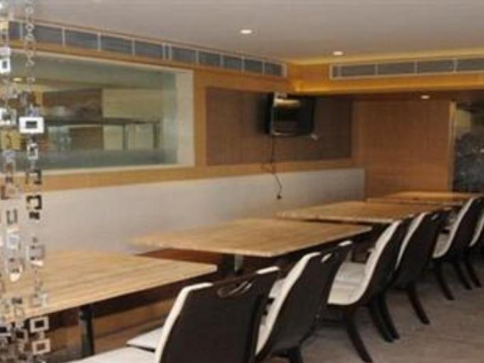Royal Inn Ankleshwar Extérieur photo